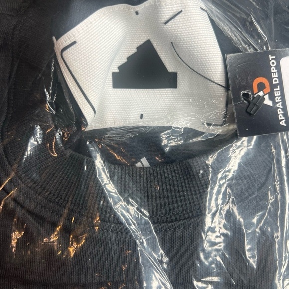 Adidas Shirt Mens Size Small Carbon Multi Sport Osize Tee Badge of Sport - Picture 7 of 8